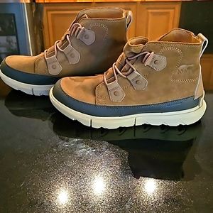 Sorel Sneaker Boot - mens size 8 - brown